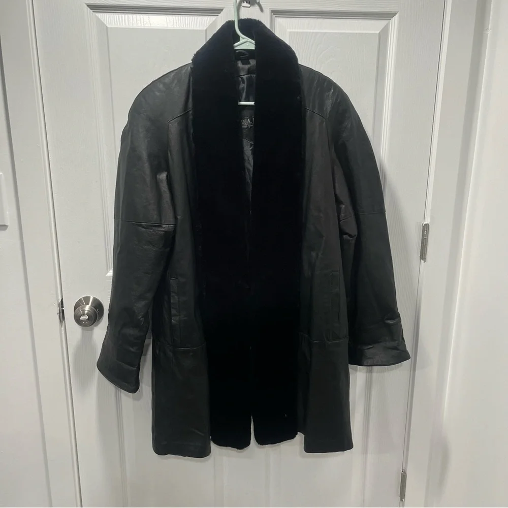 Vintage Leather Jacket Faux Fur Trim Black M Overcoat - Picture 2 of 9